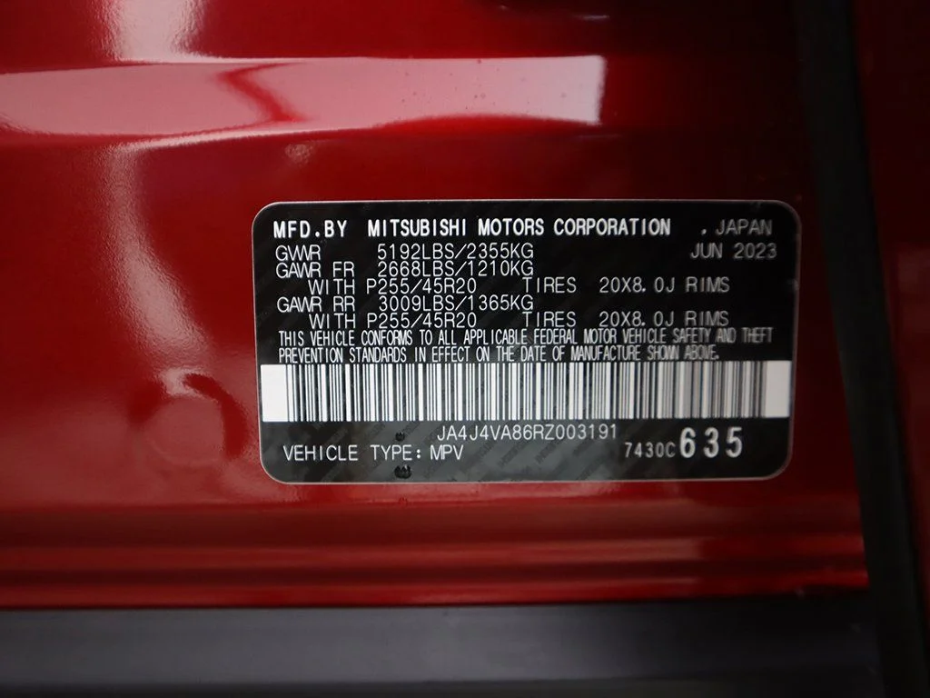 Used 2024 Red Mitsubishi SE image 49