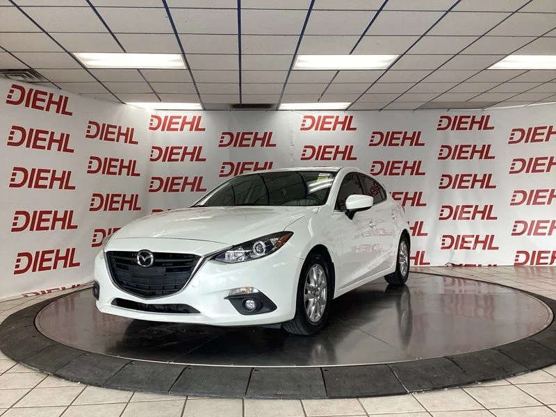 Used 2016 White Mazda i Grand Touring image 3