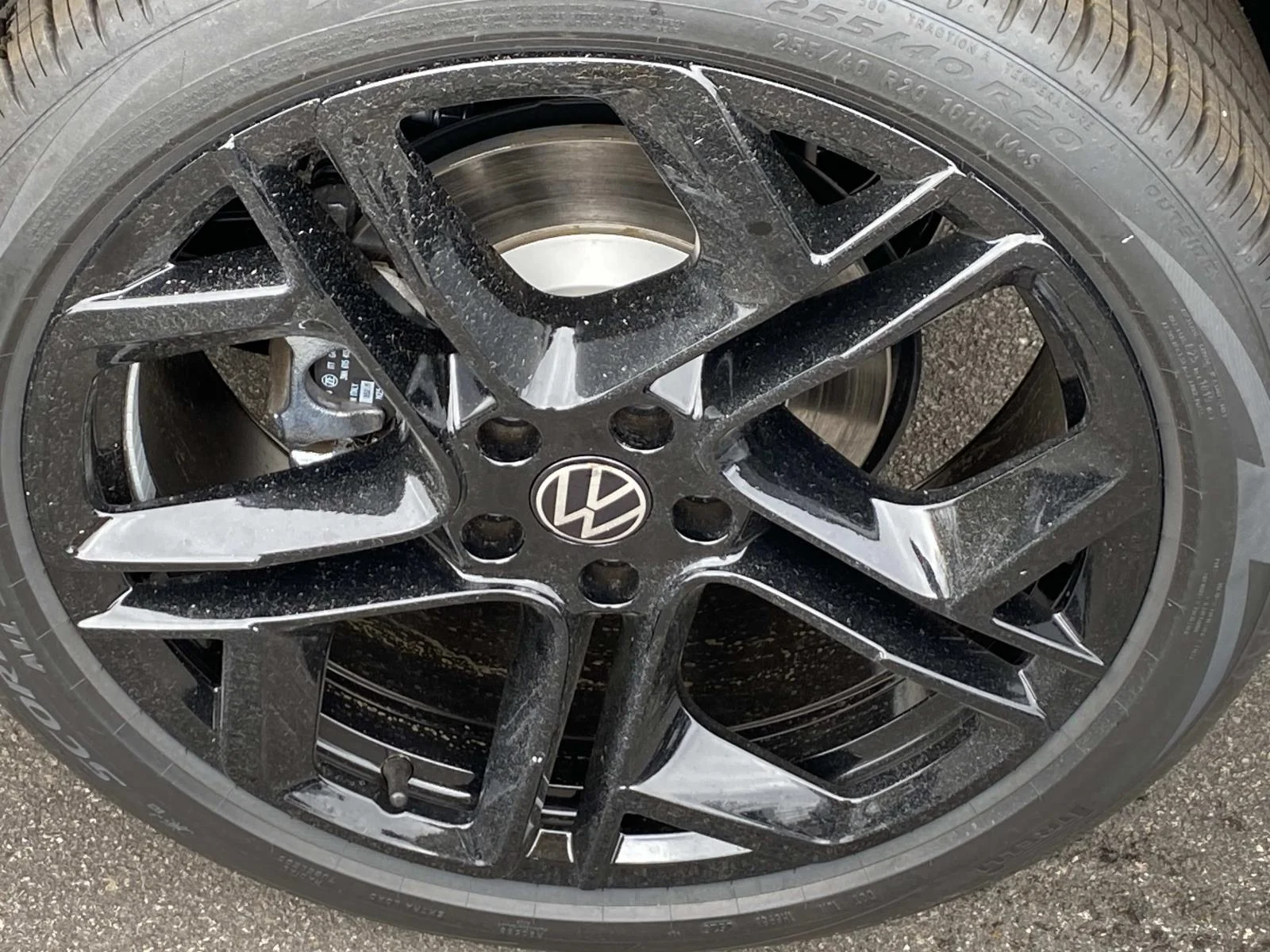 New 2026 Platinum Gray Metallic Volkswagen SE R-Line Black 4MOTION image 6
