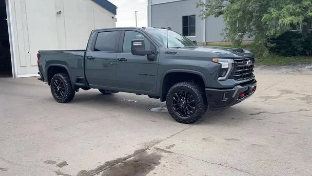 2026 Chevrolet Silverado 2500 HD LT - Photo 2