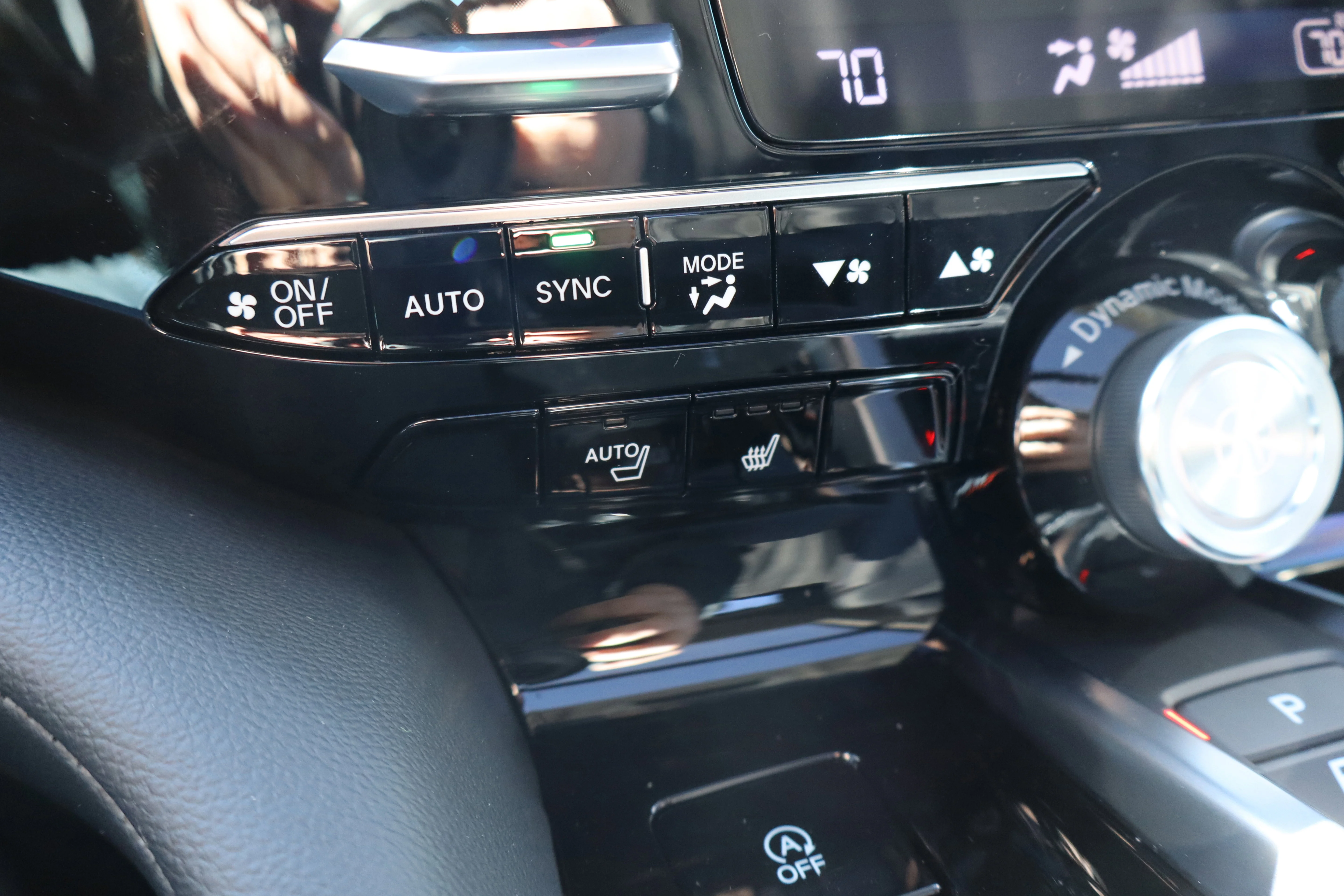 New 2026 Solar Silver Metallic Acura 4MDX image 17