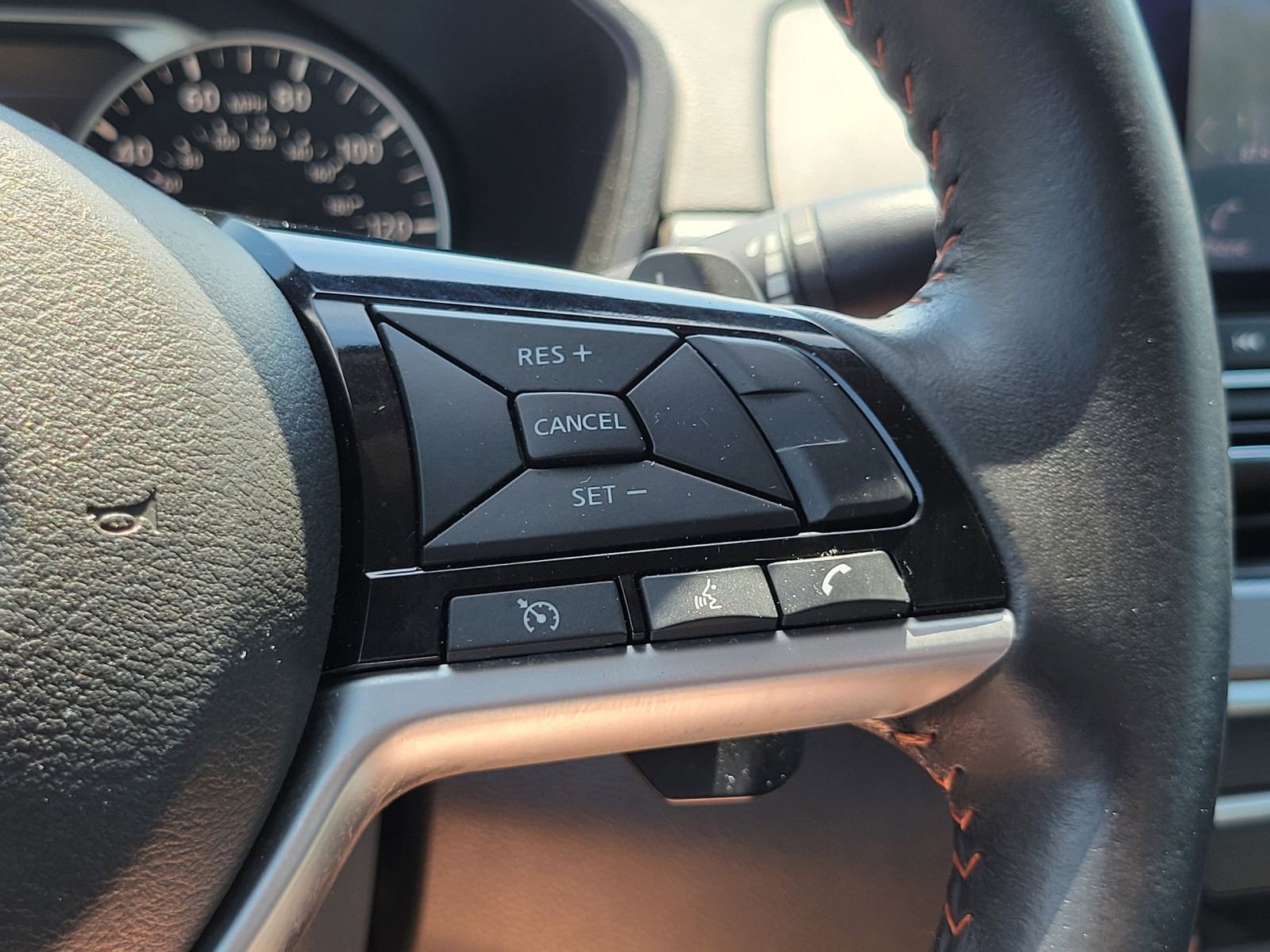Used 2024 Gray Nissan 2.5 SR image 14