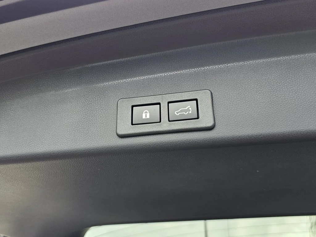 New 2026 MAGNETITE GRAY METALLIC Subaru Touring 7-Passenger image 10