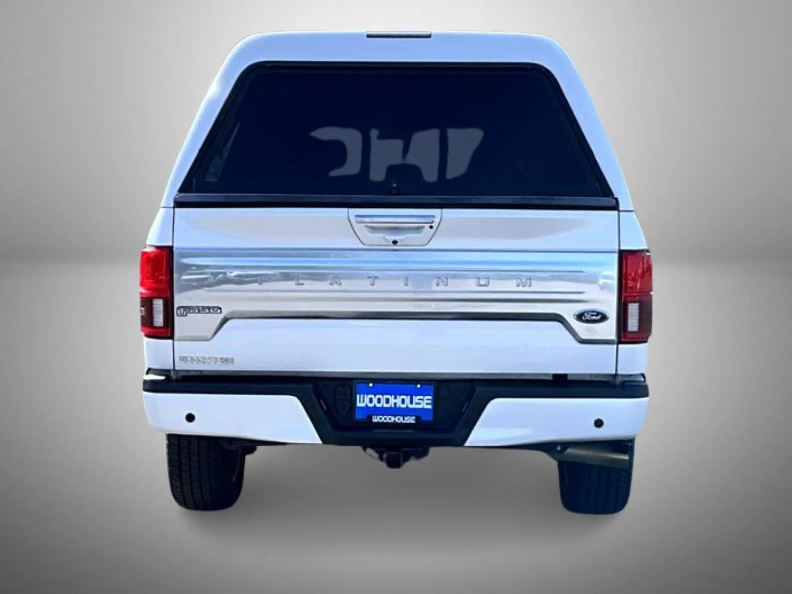 Used 2018 White Ford Platinum image 6