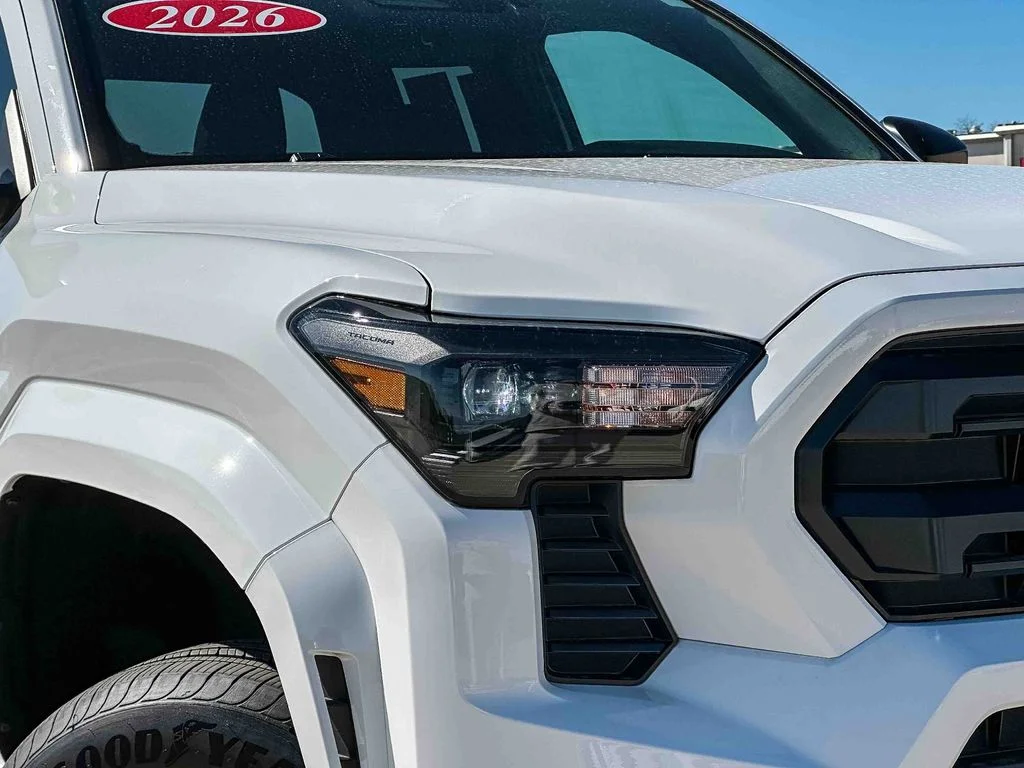 2026 Toyota Tacoma SR - Photo 32