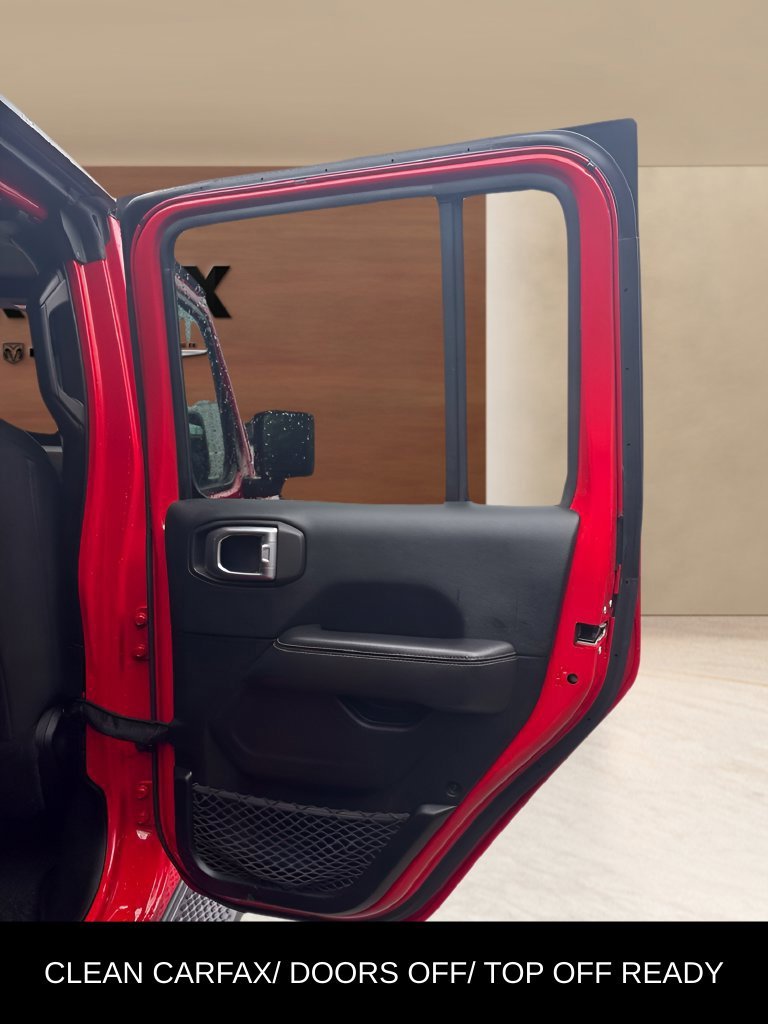 Used 2019 Red Jeep Unlimited Sahara image 12