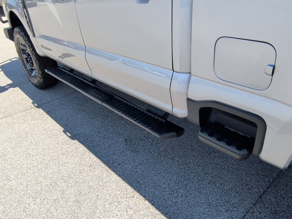 Used 2024 Iconic Silver Metallic Ford Lariat image 48