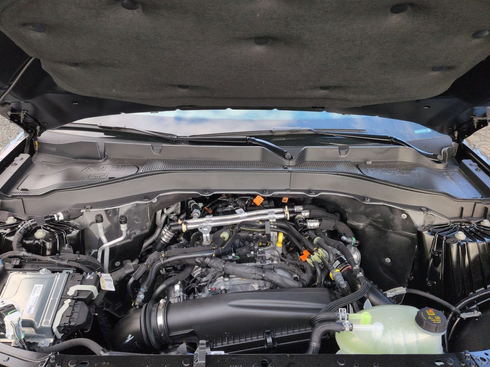 2026 Ford Explorer Active - Photo 15