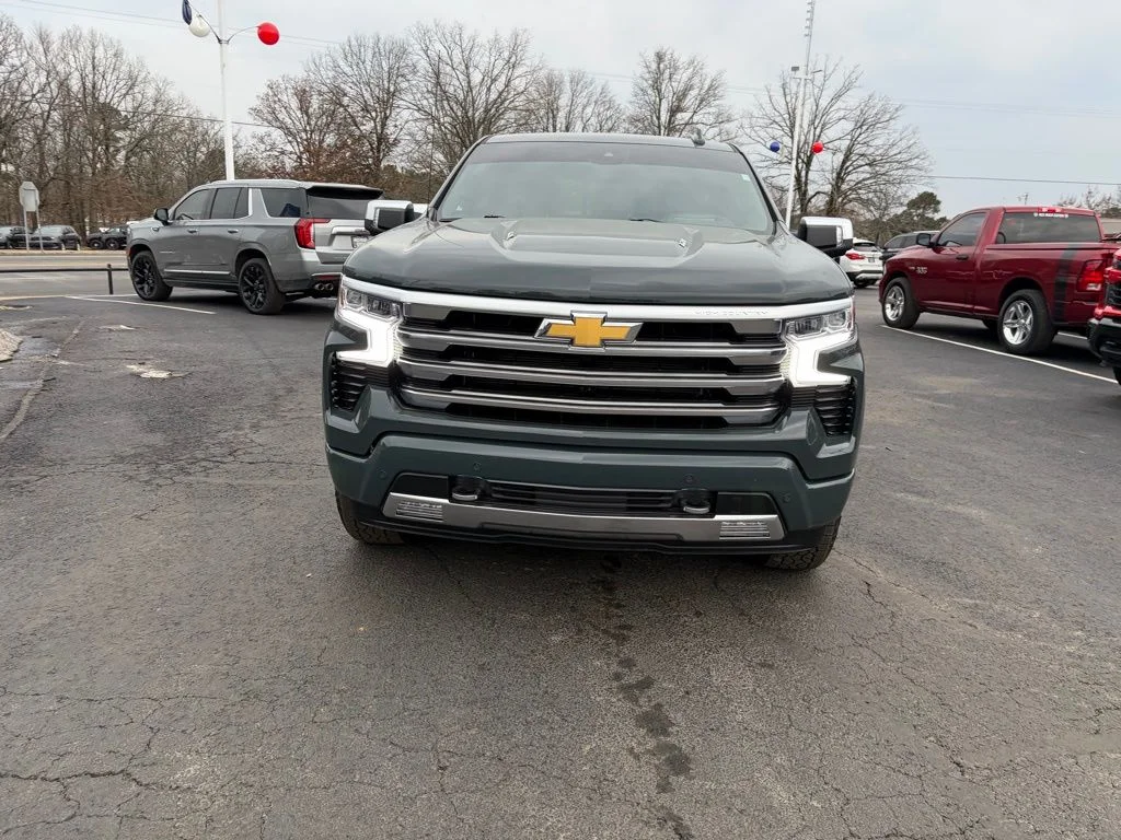 Used 2026 Chevrolet Silverado 1500 High Country with VIN 1GCUKJEL1TZ151658 for sale in Little Rock