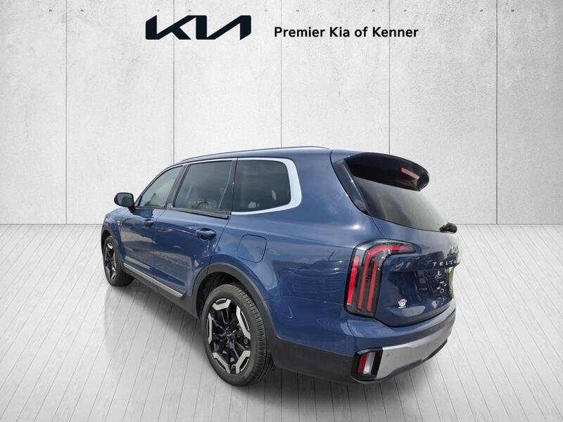 Used 2024 Black Kia EX image 3