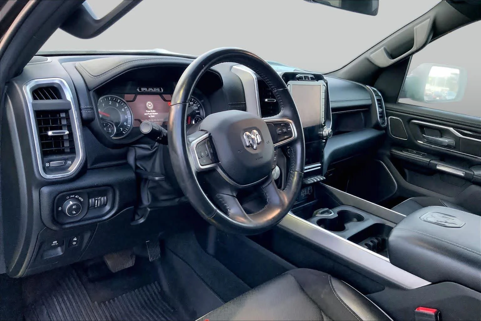 Used 2022 Granite Crystal Metallic Clearcoat Ram Laramie image 15
