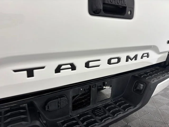 Used 2023 White Toyota SR image 35