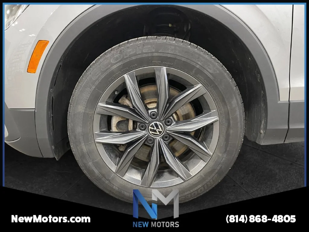 Used 2023 Pyrite Silver Metallic Volkswagen 2.0T SE image 14