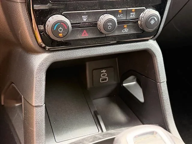 Used 2025 Carbonized Gray FORD XLT image 20