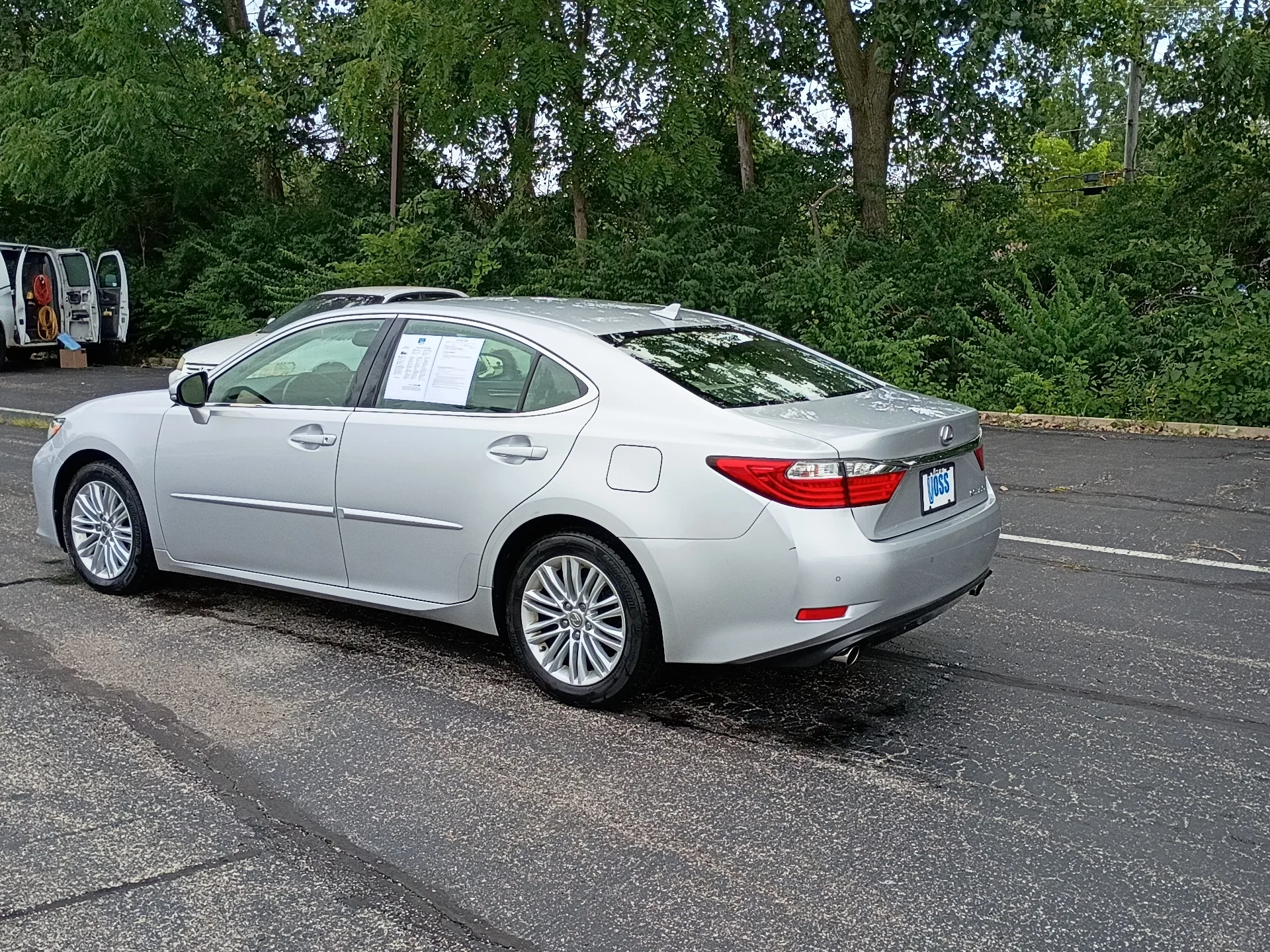 Used 2014 Silver Lining Metallic Lexus Base image 5