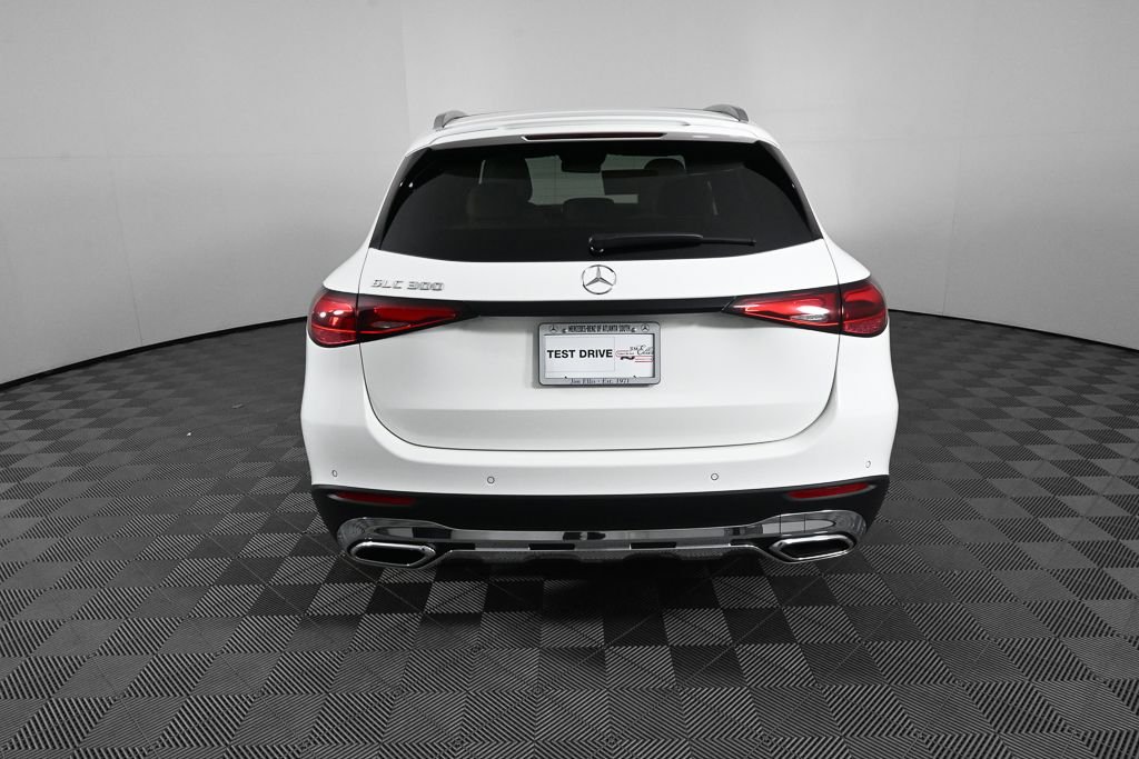 New 2026 Polar White Mercedes-Benz GLC 300 image 28
