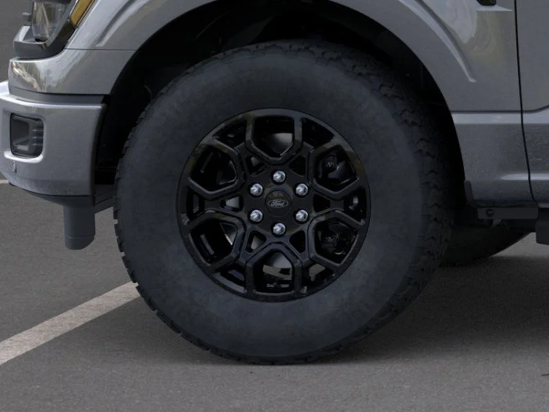 New 2026 Carbonized Gray Metallic Ford XLT image 19