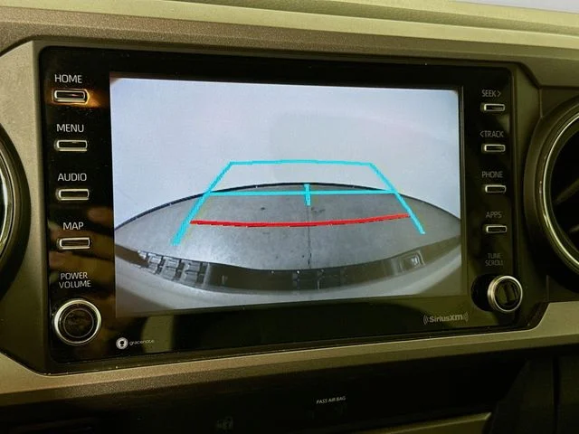 Certified Used 2020  Toyota SR5 image 13