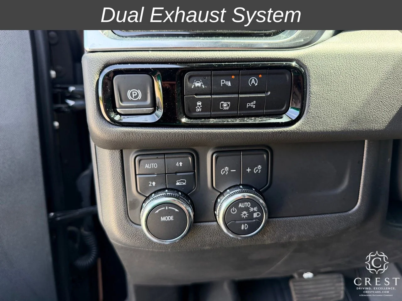 Used 2025 Onyx Black GMC Denali image 12