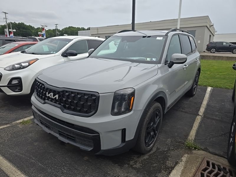 Used 2024 Gray Kia EX X-Line image 3