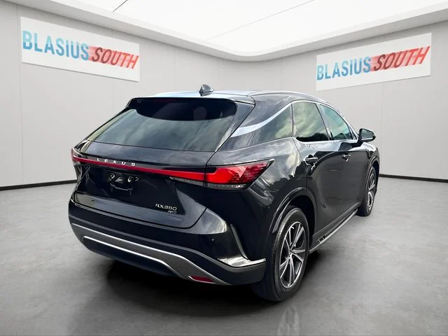 Used 2024 Black Lexus 350 Premium image 3