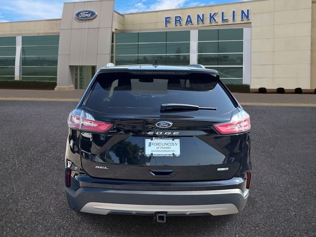 Certified Used 2022 Black Ford SEL image 6