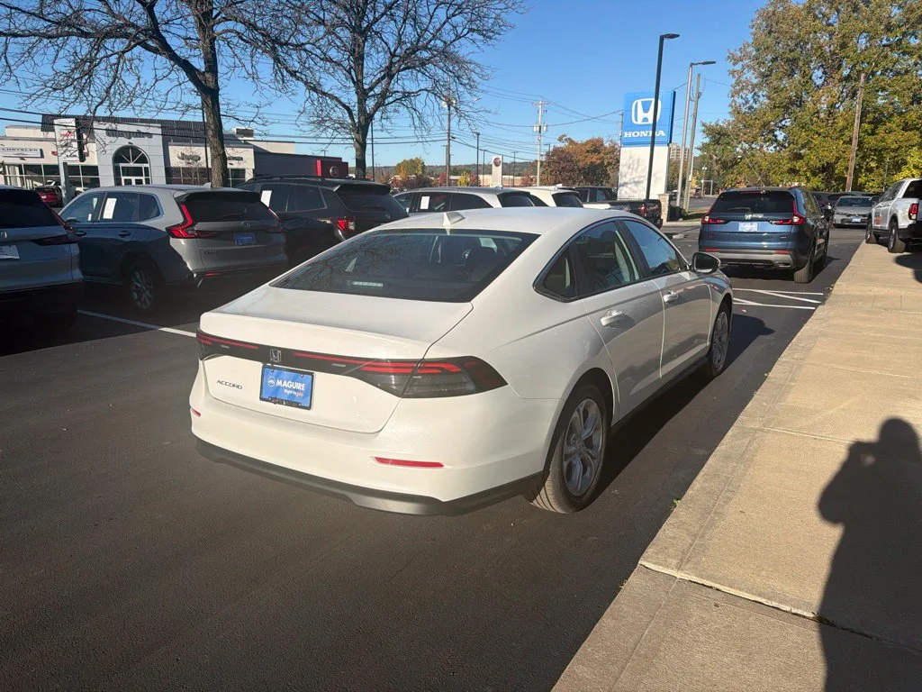 New 2026 Platinum White Pearl Honda LX image 6