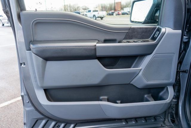 Used 2025  Ford XLT image 16