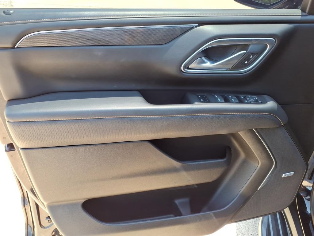 Used 2023 ONYX BLACK GMC AT4 image 17