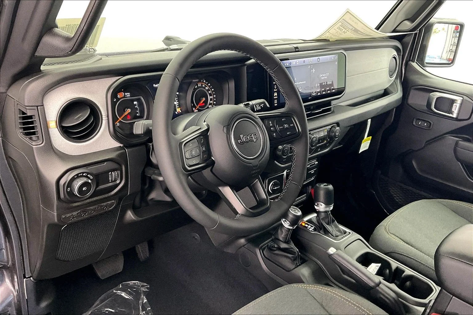 New 2026 Granite Crystal Metallic Clearcoat Jeep Sport S image 4