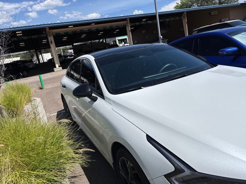Used 2025 White Kia GT-Line image 10