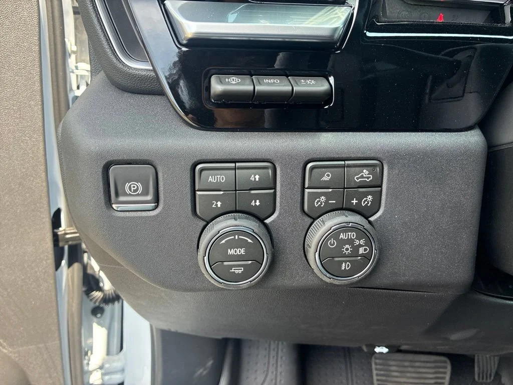 2026 Chevrolet Silverado 1500 High Country - Photo 12