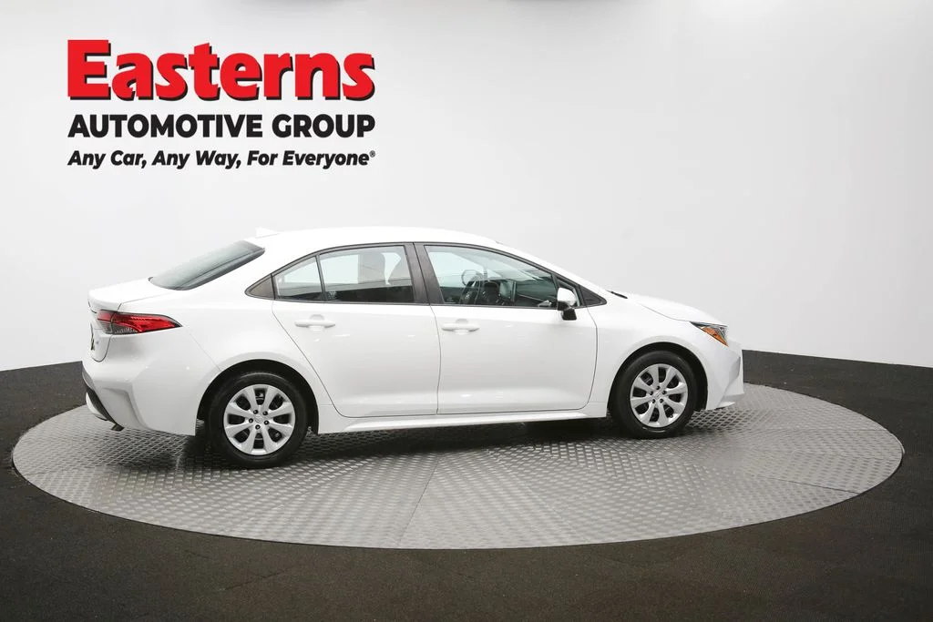 Used 2021 White Toyota LE image 39