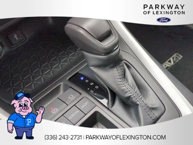 Used 2022 Red Toyota XLE image 24