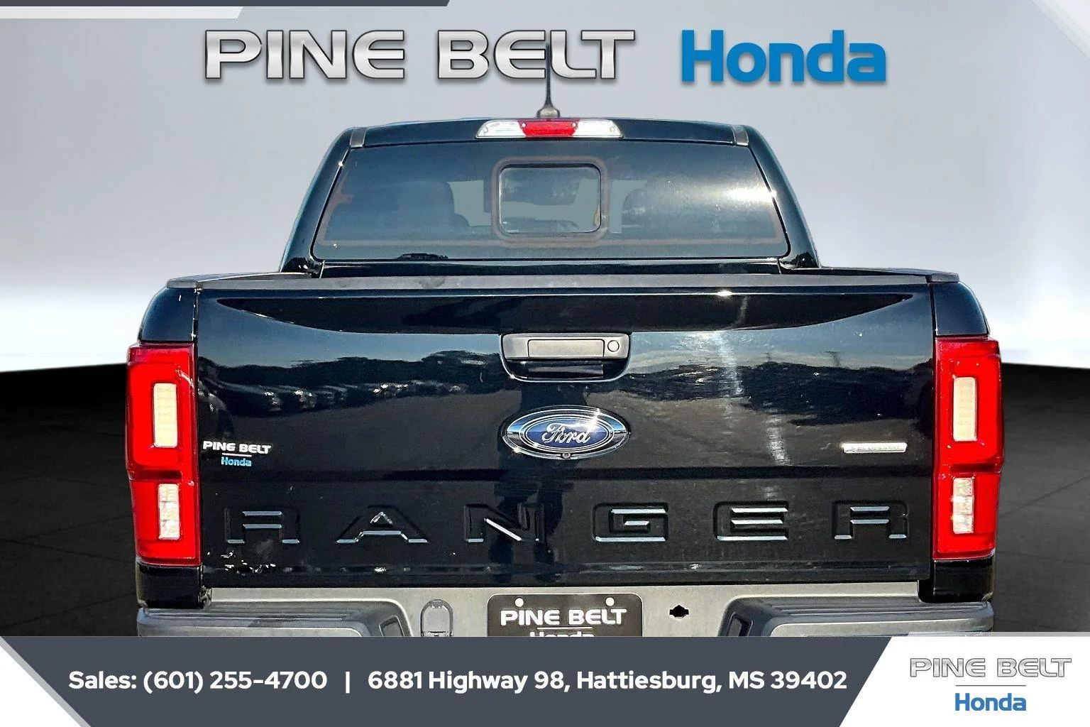 Used 2020 Shadow Black Ford XLT image 4
