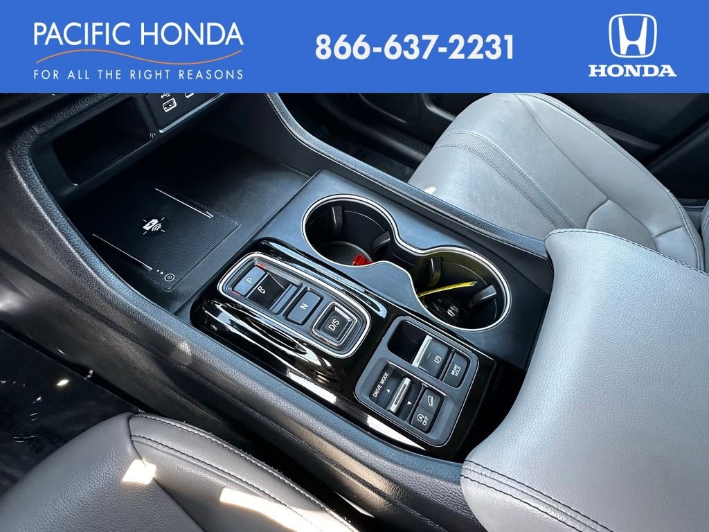 Used 2023  Honda Touring image 28