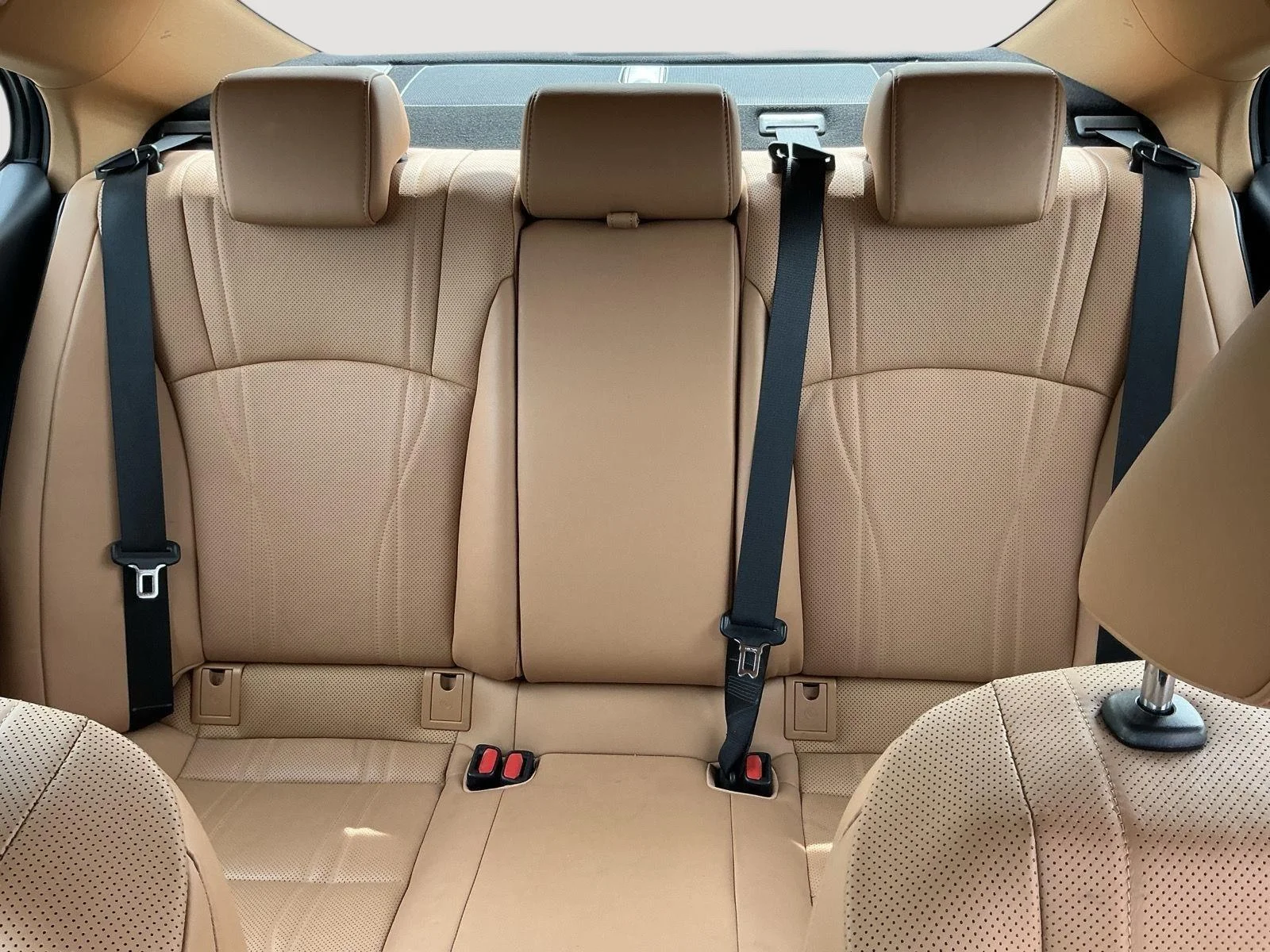 Used 2022 Nightfall Mica Lexus ES 300h Luxury image 7