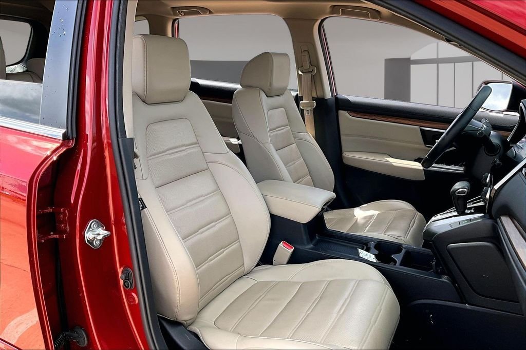 Used 2018 Red Honda Touring image 7