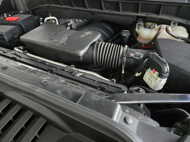 Used 2025 Black Chevrolet LT image 22