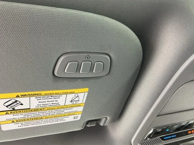 Certified Used 2025 Gray Ford Lariat image 25
