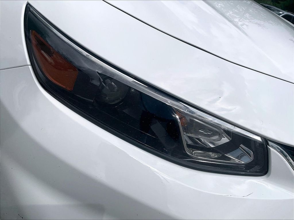 Used 2017 White Chevrolet LS image 31