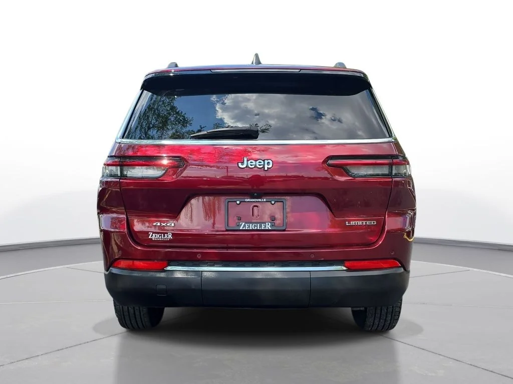 Used 2023 Red Jeep Limited image 6