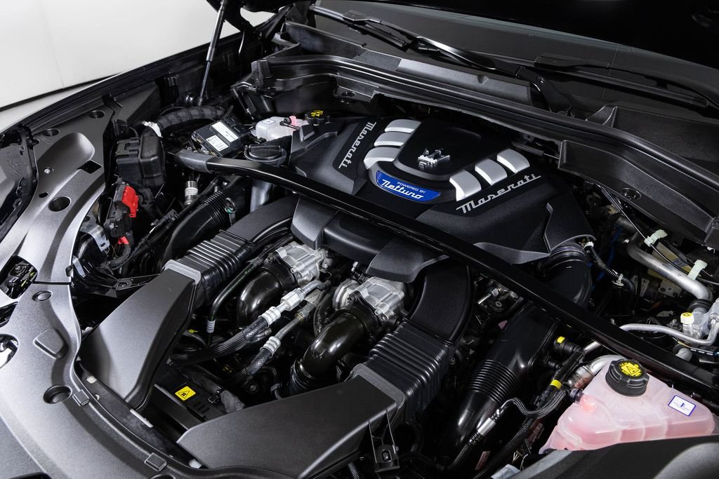 2026 Maserati Grecale Modena V6 - Photo 9