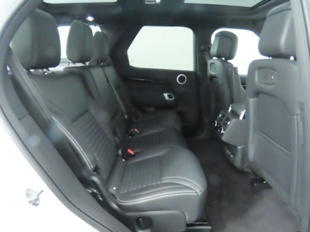 Used 2025 Fuji White Land Rover S image 23