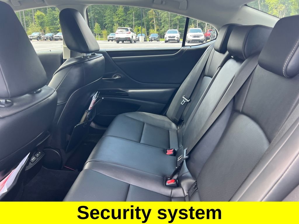 Used 2024  Lexus 350 image 24
