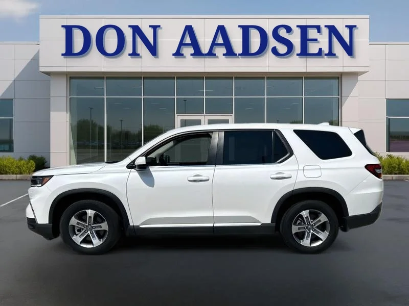 Used 2024 WHITE Honda EX-L 7 Passenger image 4