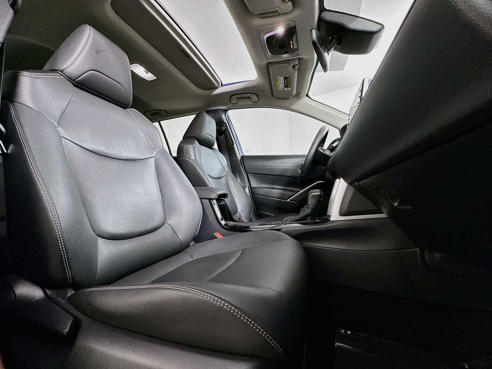 Used 2022 Blue Crush Metallic Toyota XLE image 26