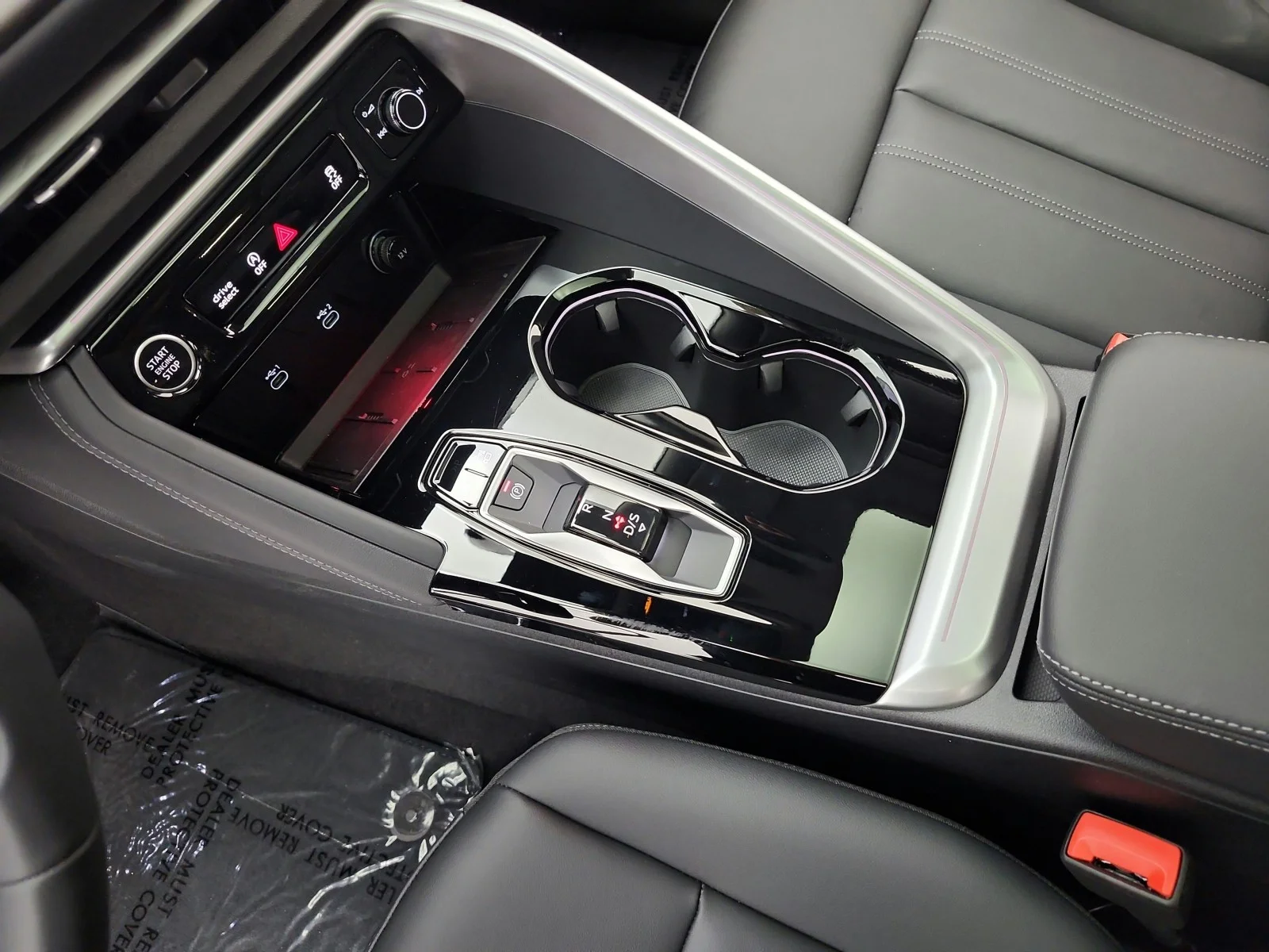 New 2026 Glacier White Metallic Audi Premium Plus 2.0 TFSI quattro image 9