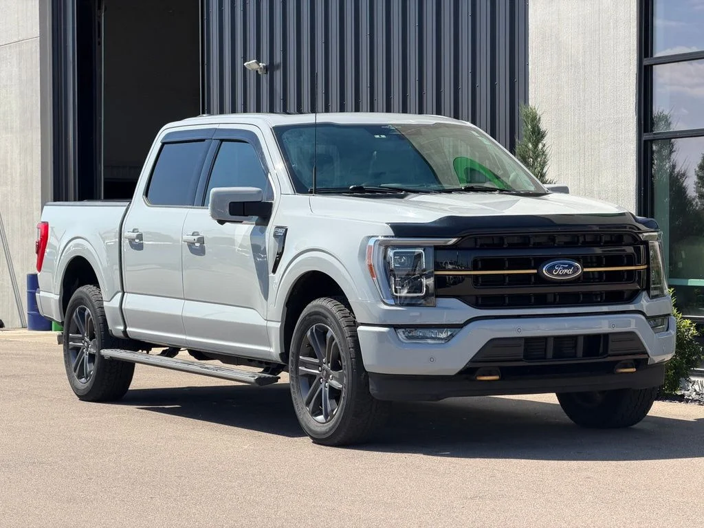 Used 2023 Gray Ford Lariat image 3