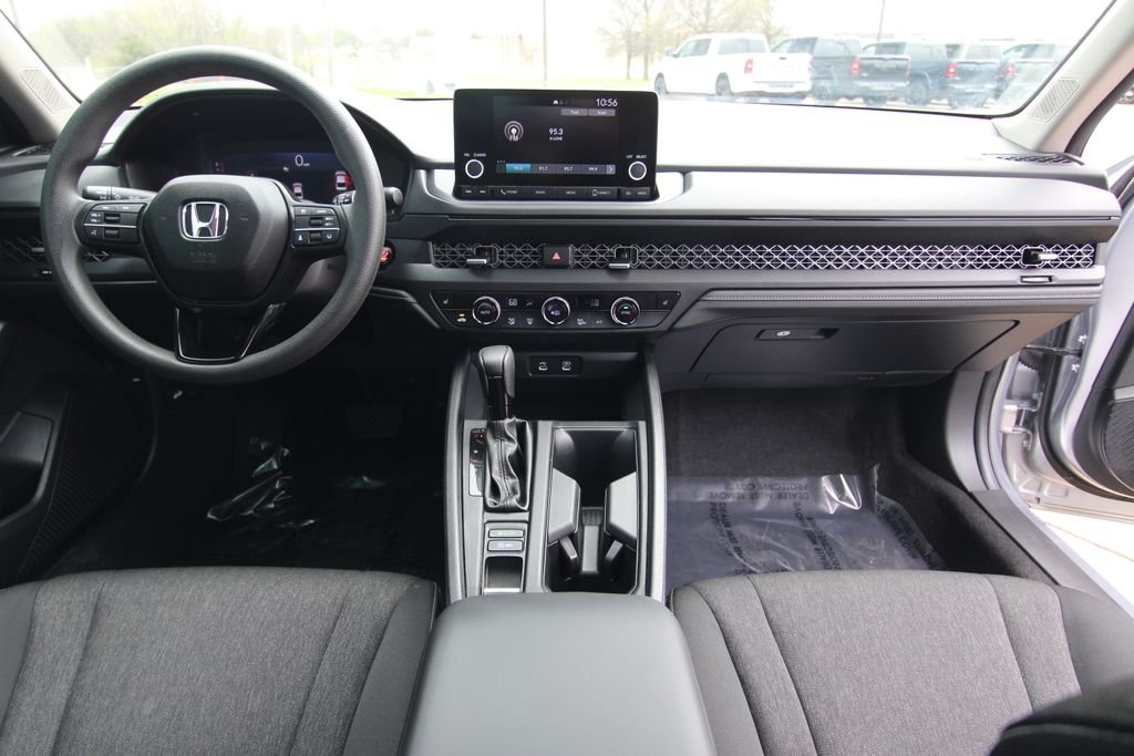 Used 2024 Silver Honda EX image 37